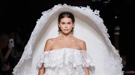 Brautkleider der Haute Couture: Kaia Gerber trägt das bisher 